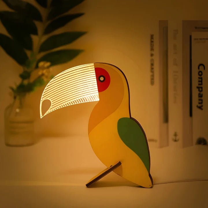 Drewniana lampka nocna ze zwierzęcym motywem - A