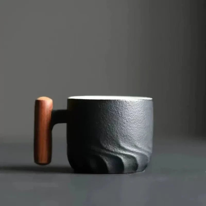 Kubek Ceramiczny z Drewnianym Uchem - A