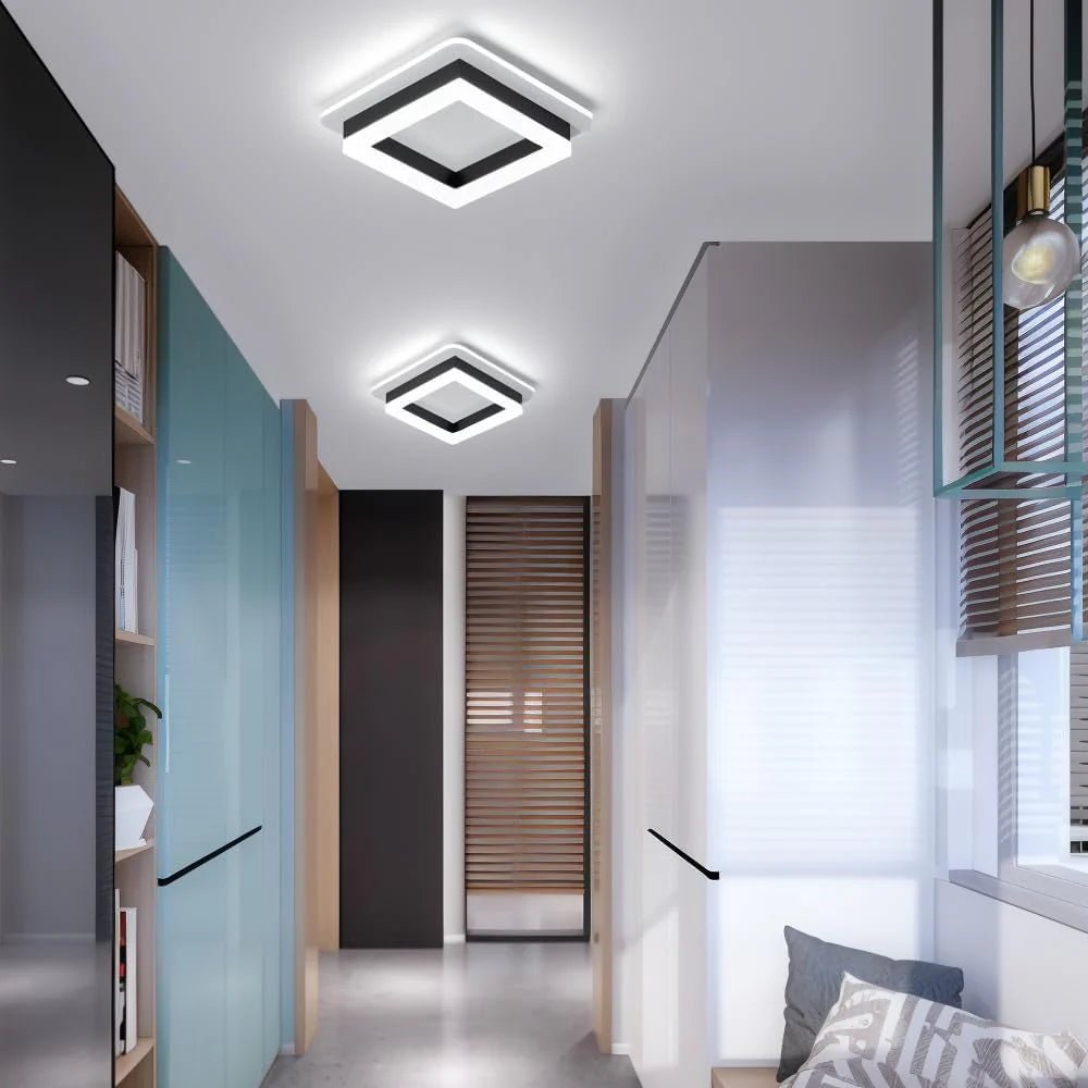 Kwadratowa lampa sufitowa z wbudowanym modułem LED - Złoty