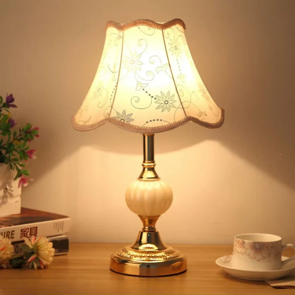 Lampa stołowa o klasycznym designie - 2