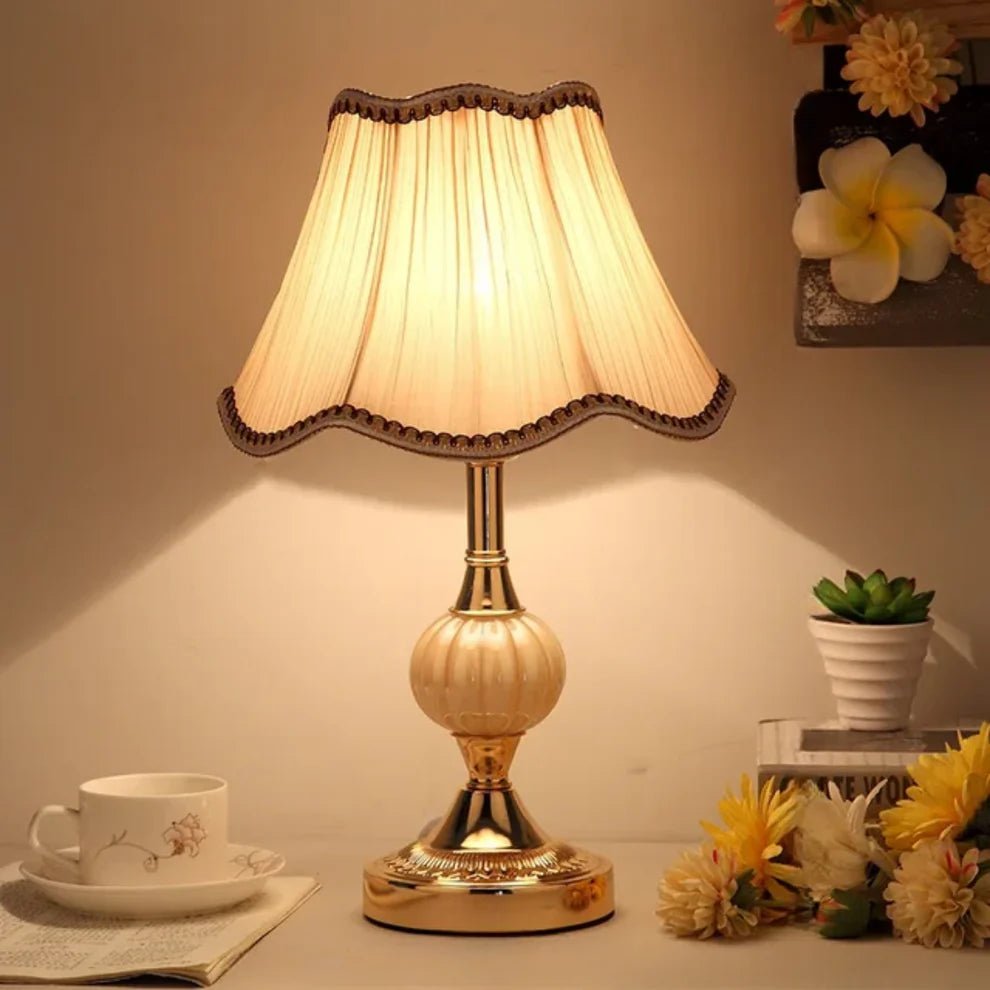 Lampa stołowa o klasycznym designie - 3