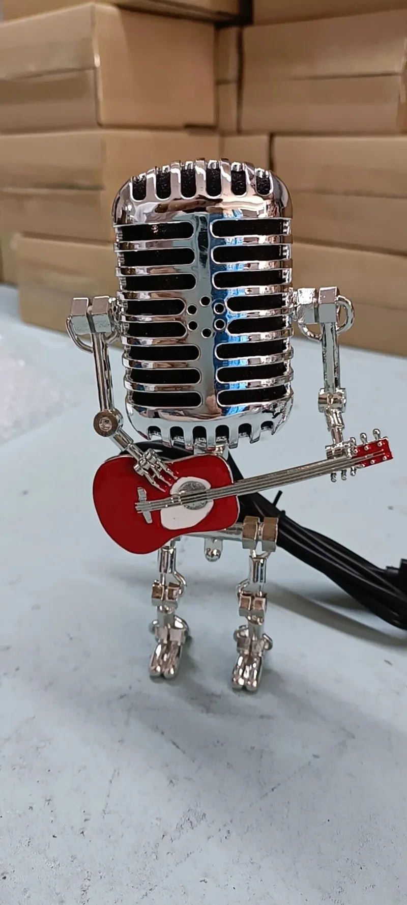 Lampa Stołowa Robot z Gitarą - Czerwony