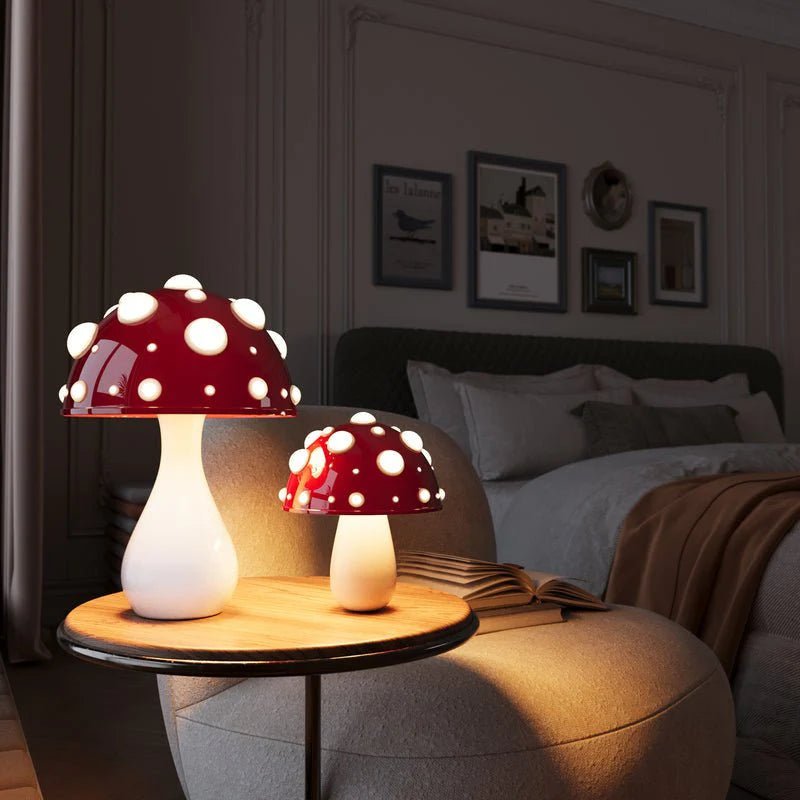 Lampa stołowa w stylu retro z abażurem w kropki - Mała: 20x15 cm