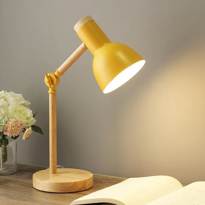 Lampa Stołowa w Stylu Skandynawskim – Drewno i Czerń - Żółty