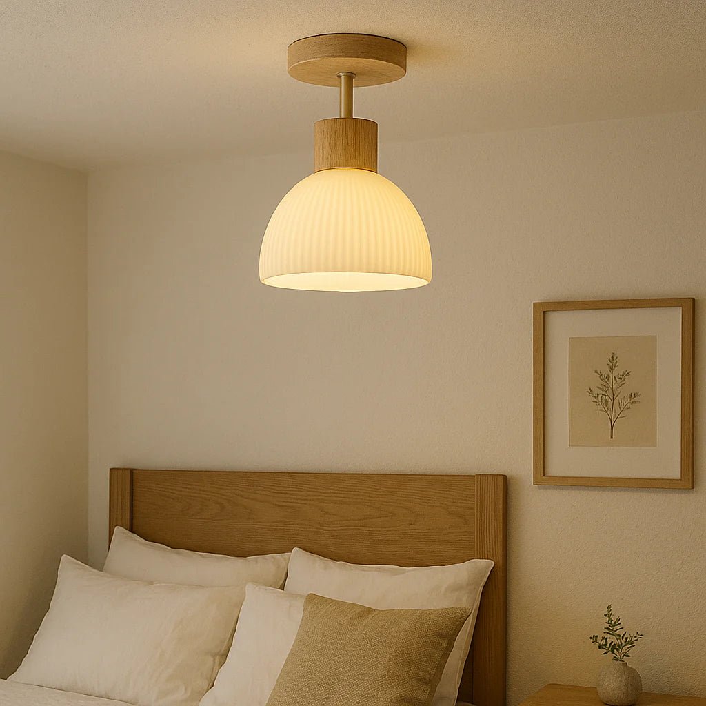 Lampa sufitowa z drewna, żelaza i szkła -