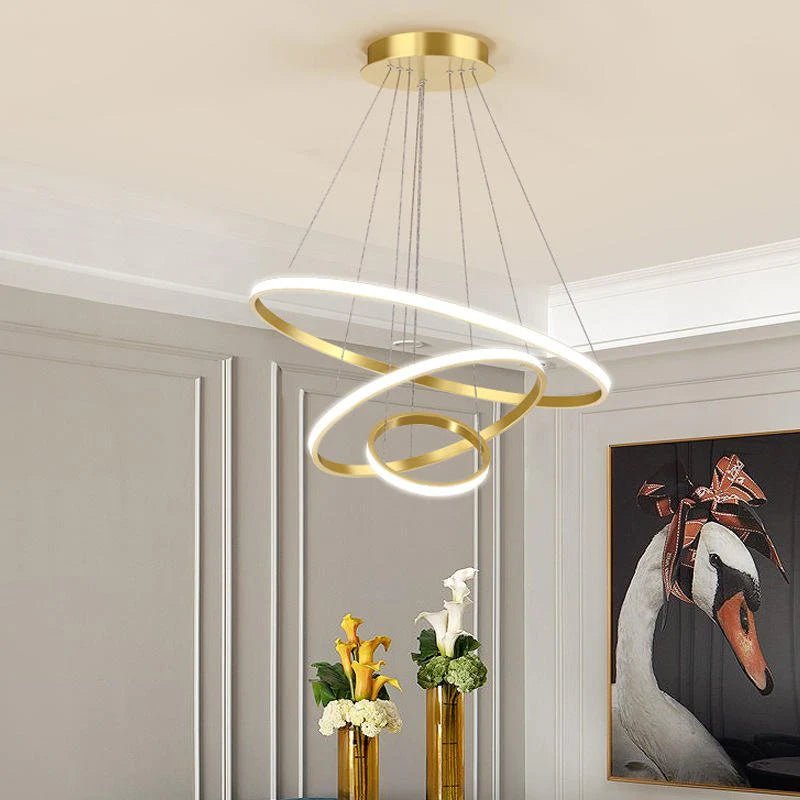 Lampa Wisząca LED z Okręgami – Model Nad Stół - Złoty
