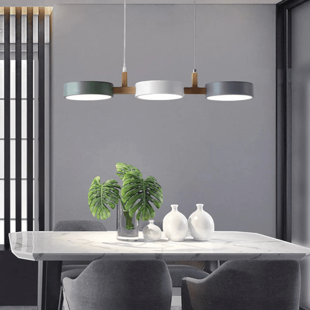 Lampa wisząca z metalową konstrukcją i drewnianym elementem - Zielony
