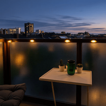 Lampa zewnętrzna na energię słoneczną z LED - Czarny