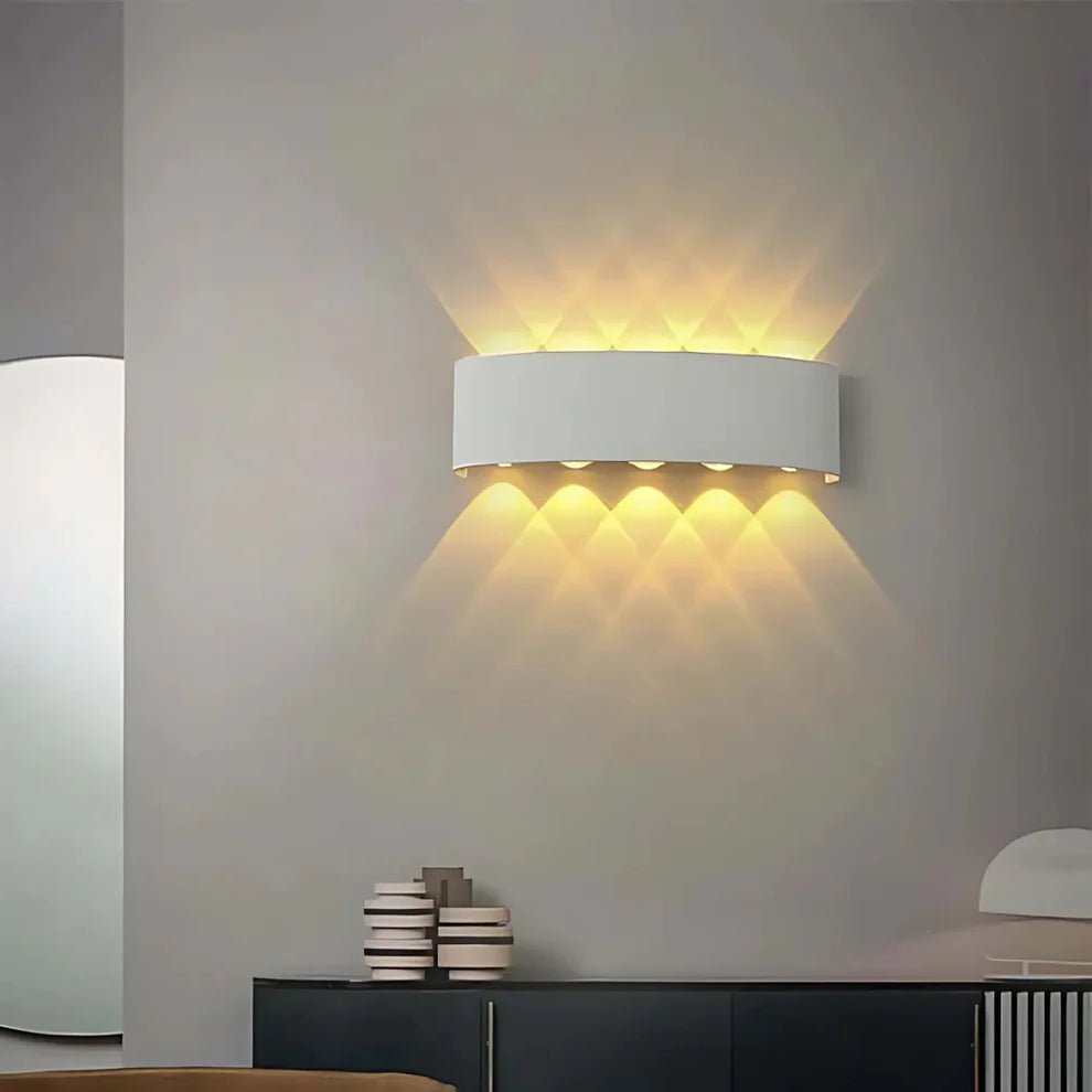 Nowoczesna lampa ścienna LED do wnętrz i na zewnątrz – odporna na wodę i stylowa - 10W (27cm)