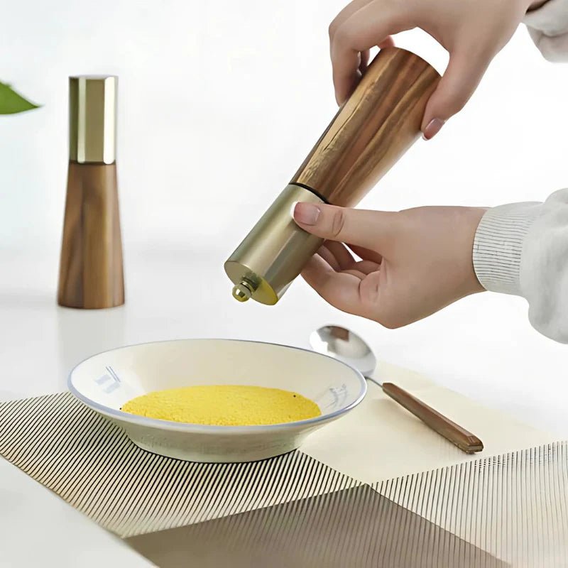 Zestaw Młynek i Solniczka z Drewna i Stali -