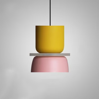 Lampa wisząca z aluminium o nowoczesnym, kontrastowym kształcie