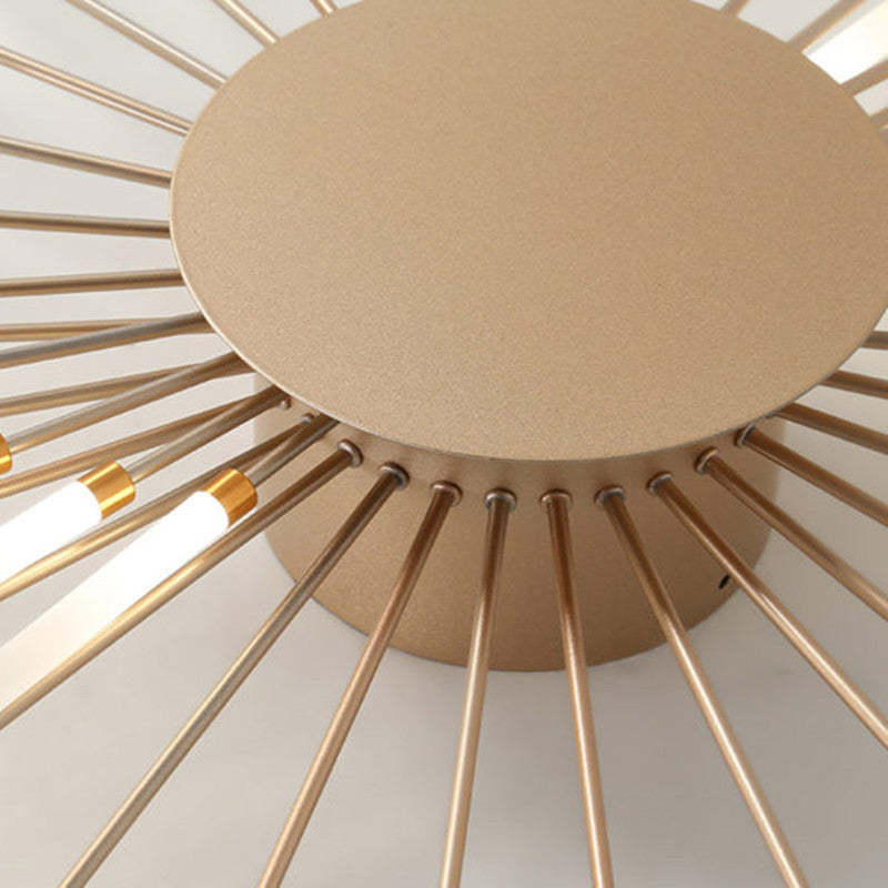Duża lampa sufitowa o promiennym designie