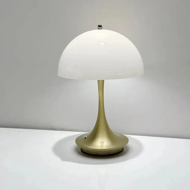 Lampa stołowa bezprzewodowa – oświetlenie bez kabla