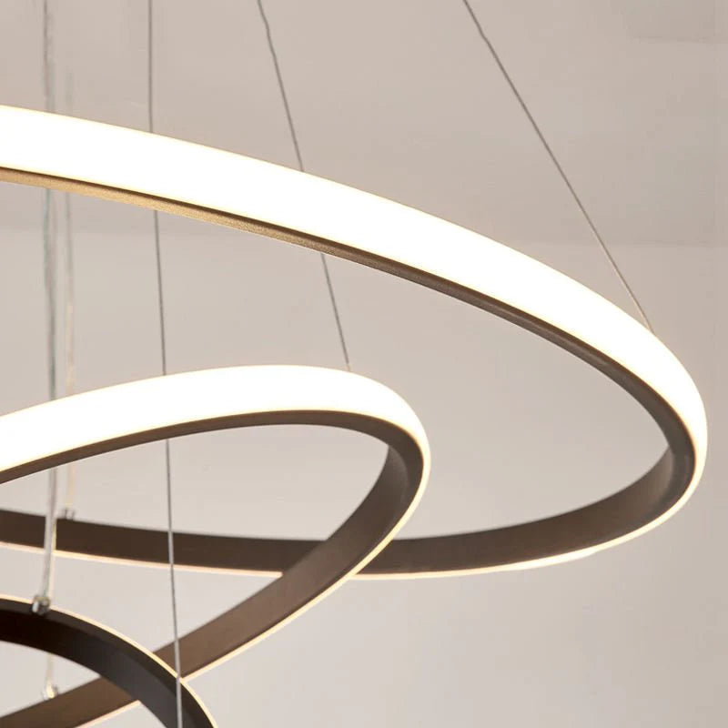 Lampa Wisząca LED z Okręgami – Model Nad Stół