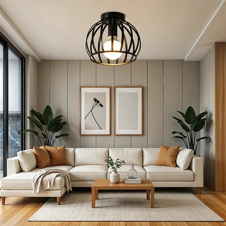 Lampa sufitowa industrialna z metalową klatką