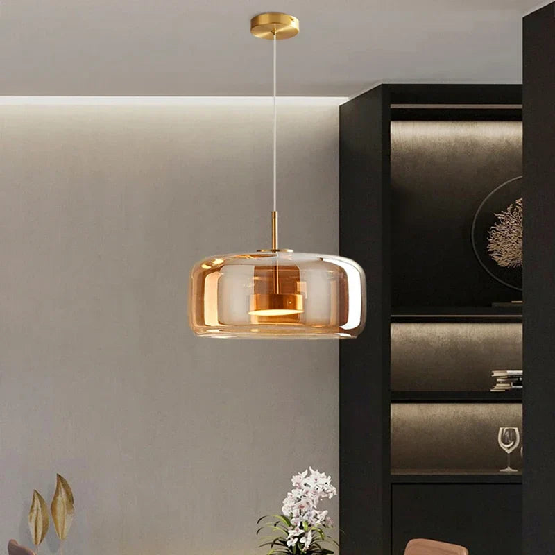 Szklana lampa sufitowa z okrągłym kloszem
