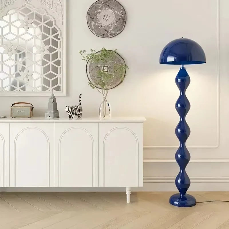 Lampa stojąca metalowa z 3 punktami LED
