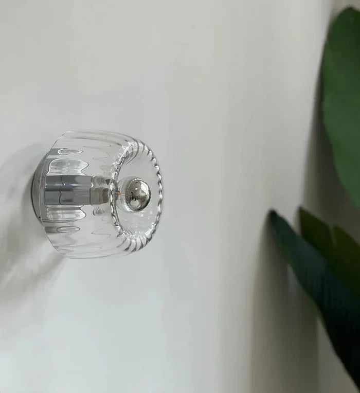 Szklana Lampa Ścienna – Styl Skandynawski