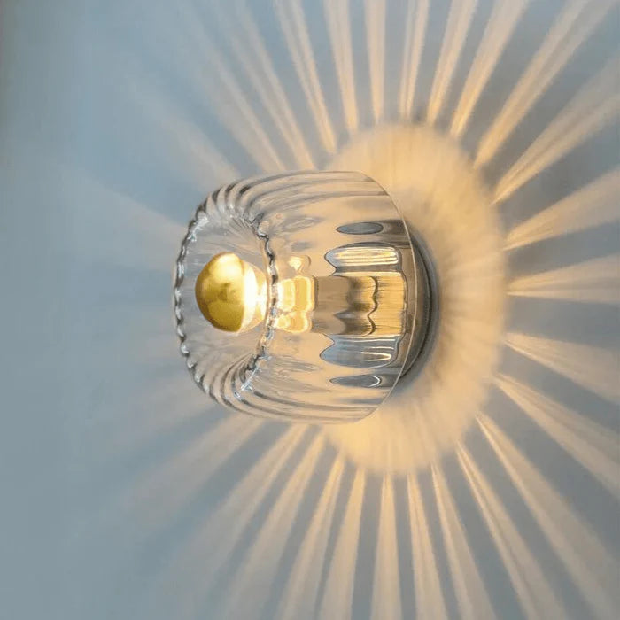 Szklana Lampa Ścienna – Styl Skandynawski