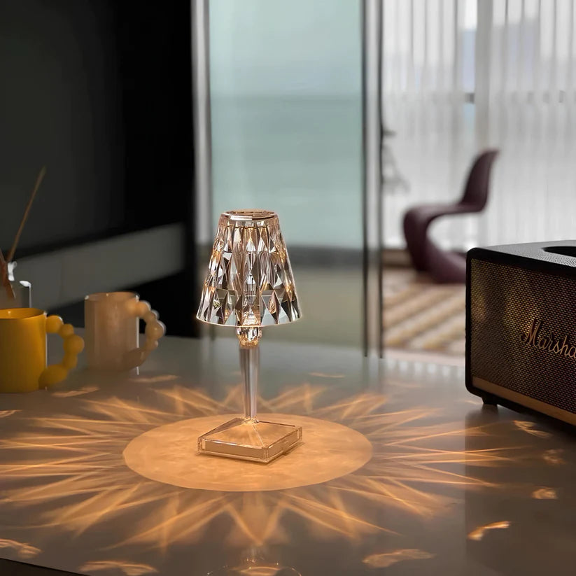 Lampa stołowa z kryształową strukturą i ładowaniem USB-C