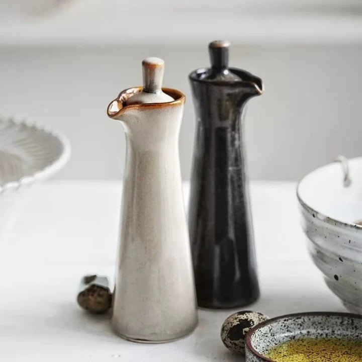 Ceramiczna butelka do oliwy i octu z dzióbkiem bez kapania - Biały