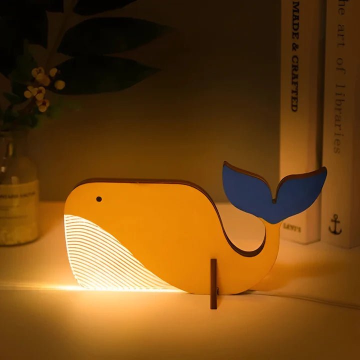 Drewniana lampka nocna ze zwierzęcym motywem - C