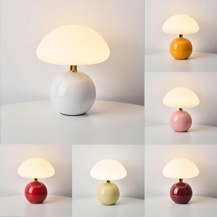 Lampa stołowa z ceramiczną podstawą i okrągłym kloszem