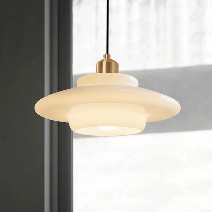 Szklana Lampa Wisząca – Okrągła w Białym Wykończeniu