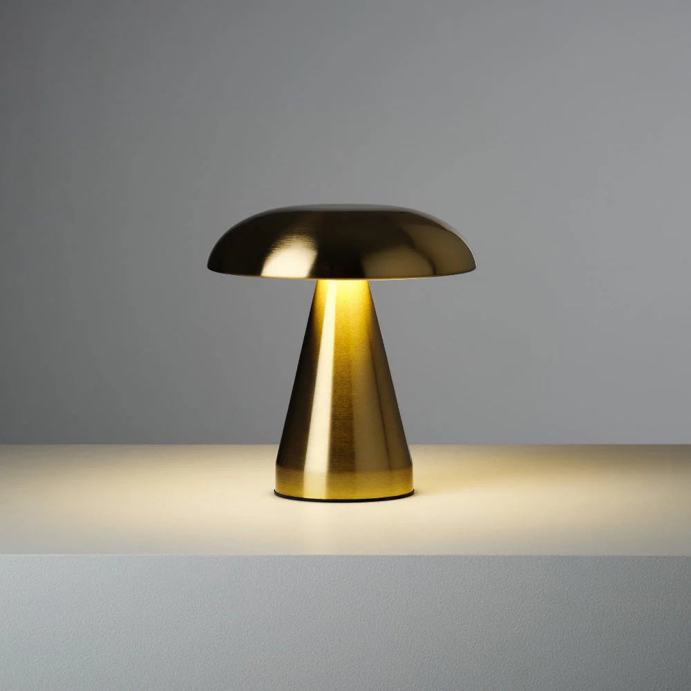 Lampa Stołowa w Stylu Retro z Nowoczesnym LED