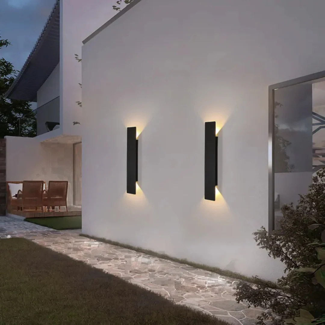 Aluminiowa lampa ścienna zewnętrzna – LED – Nowoczesny design