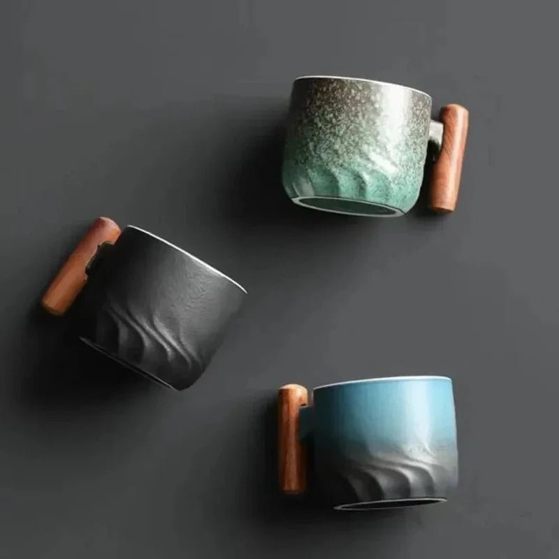 Kubek Ceramiczny z Drewnianym Uchem - C