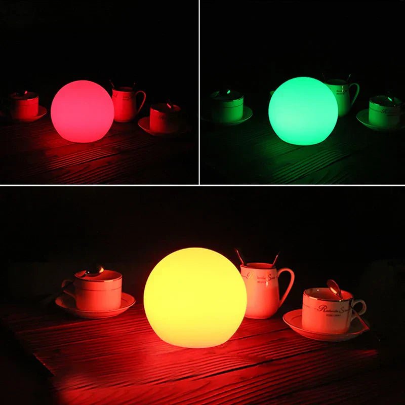 Lampa stołowa LED w kształcie kuli - L: średnica 20 cm
