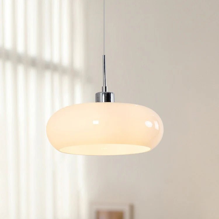 Lampa Sufitowa ze Szklanym Kloszem i Metalową Podstawą - Biały