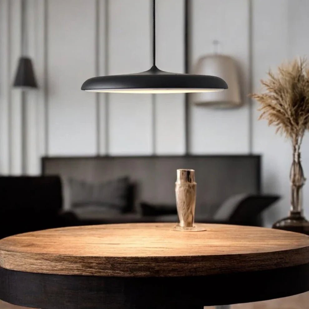 Lampa wisząca skandynawska – Nowoczesny design – Drewno i metal – Do salonu lub jadalni - Czarny