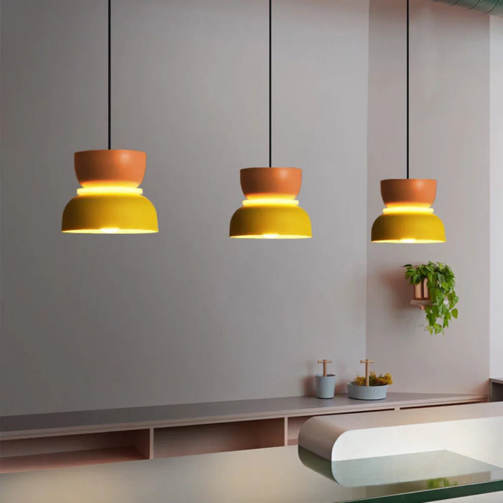 Lampa wisząca z aluminium o nowoczesnym, kontrastowym kształcie - Cyjan i pomarańczowy