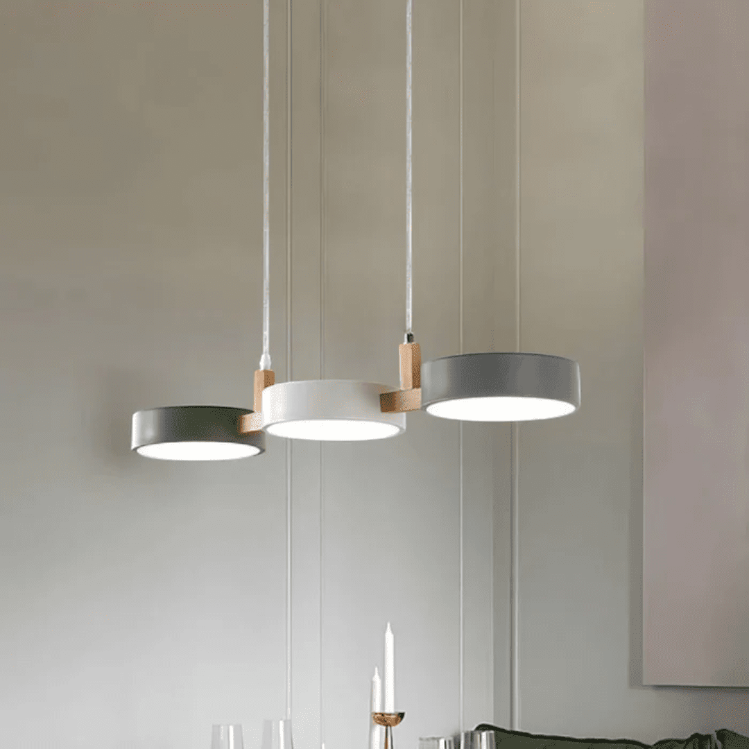 Lampa wisząca z metalową konstrukcją i drewnianym elementem - Zielony