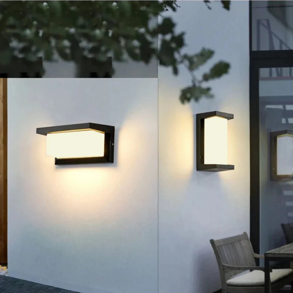 Lampa zewnętrzna z czujnikiem ruchu z aluminium - B