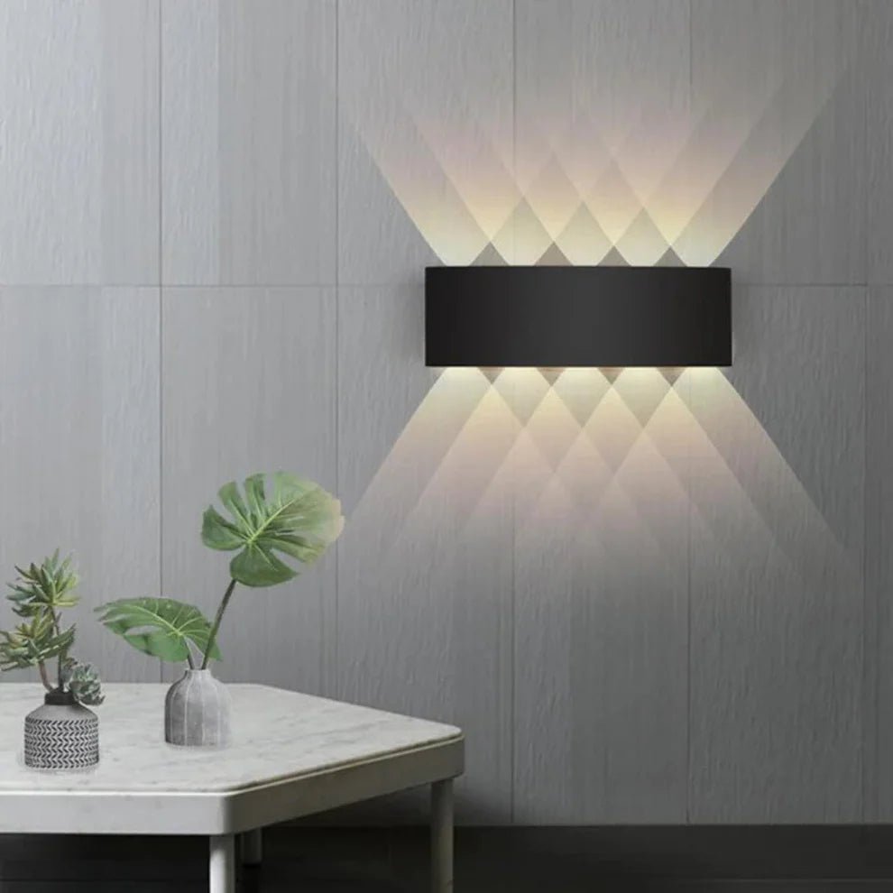 Nowoczesna lampa ścienna LED do wnętrz i na zewnątrz – odporna na wodę i stylowa - 10W (27cm)